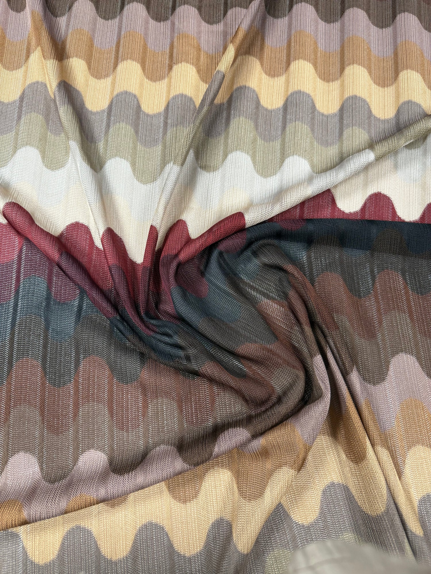 Multitone Wave Mesh Knit Fabric