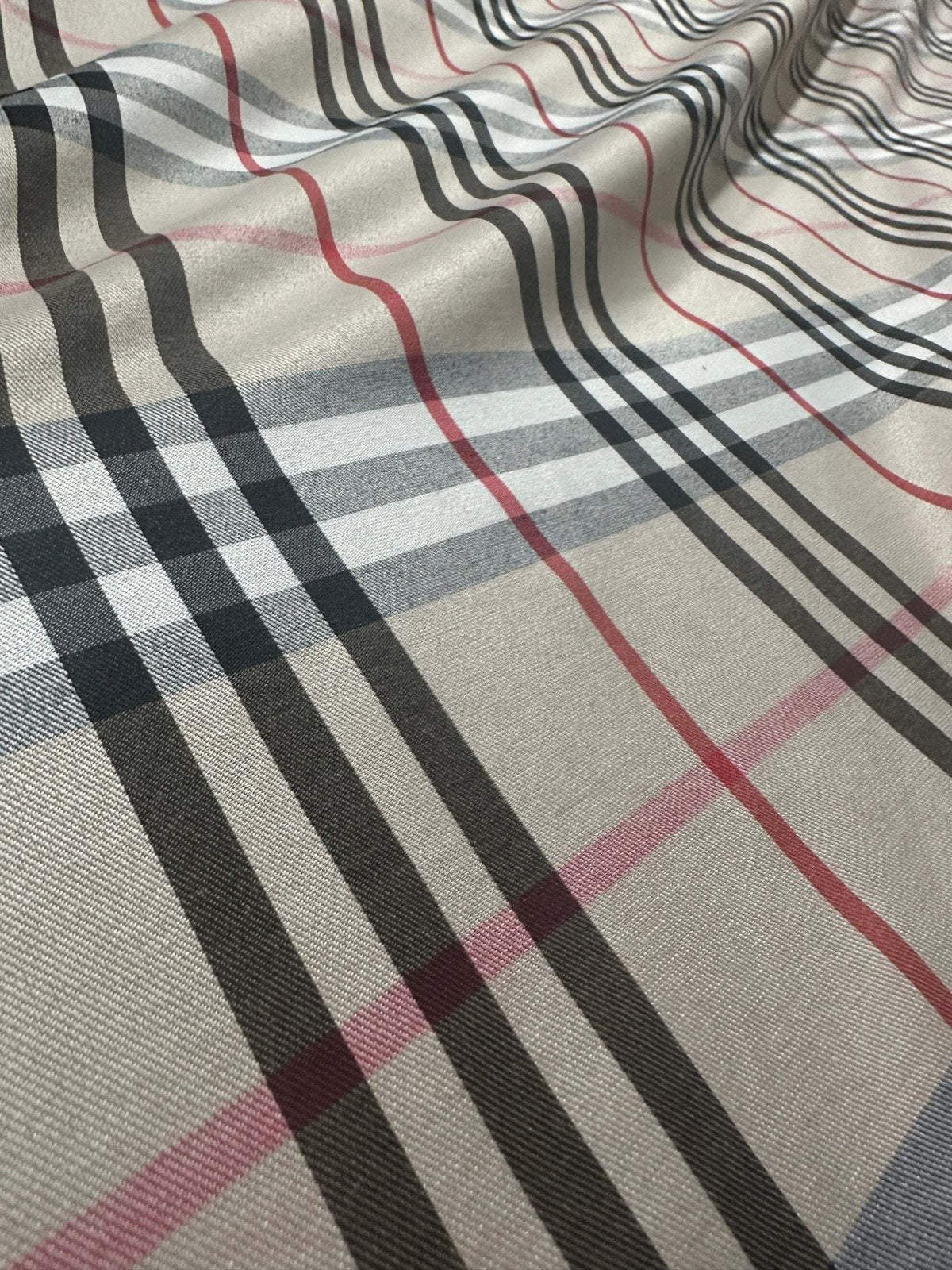 Double sided beige plaid tartan poplin cotton fabric with soft texture and classic pattern