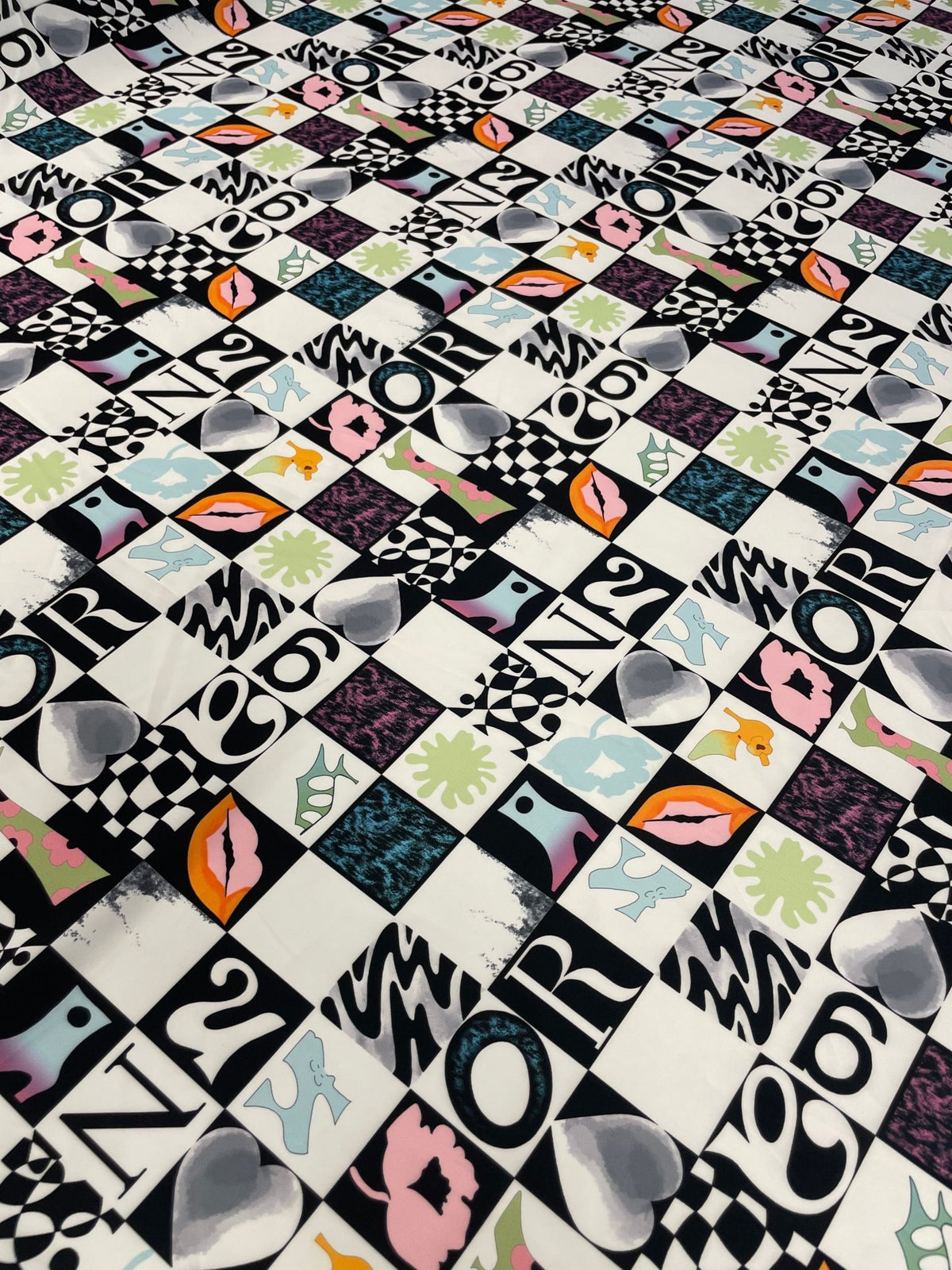 Pop Art Checkered Crepe Fabric by the Metre – Retro Fashion Style - Whotex Online Fabric Store